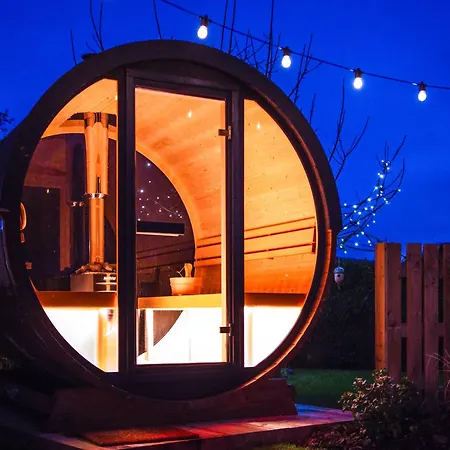 Bailey Huts *